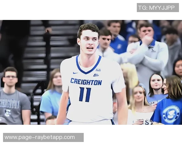 卡尔克布伦纳延续高效表现6投4中贡献13分7篮板领衔联盟命中率