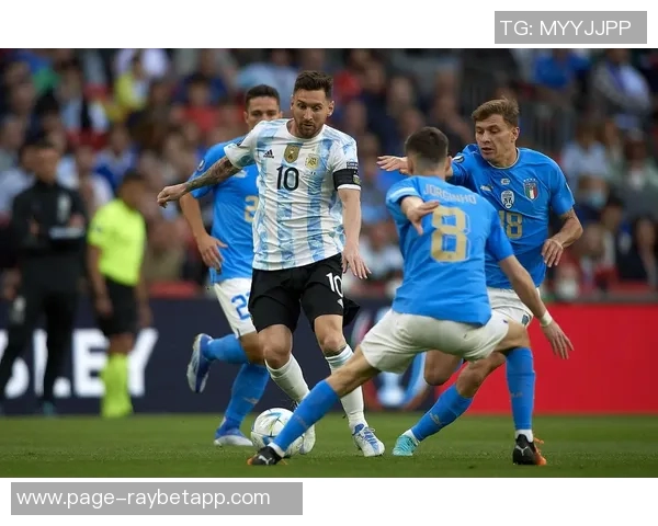 弗洛伦齐谈劳塔罗接球技巧强调身体对抗的重要性